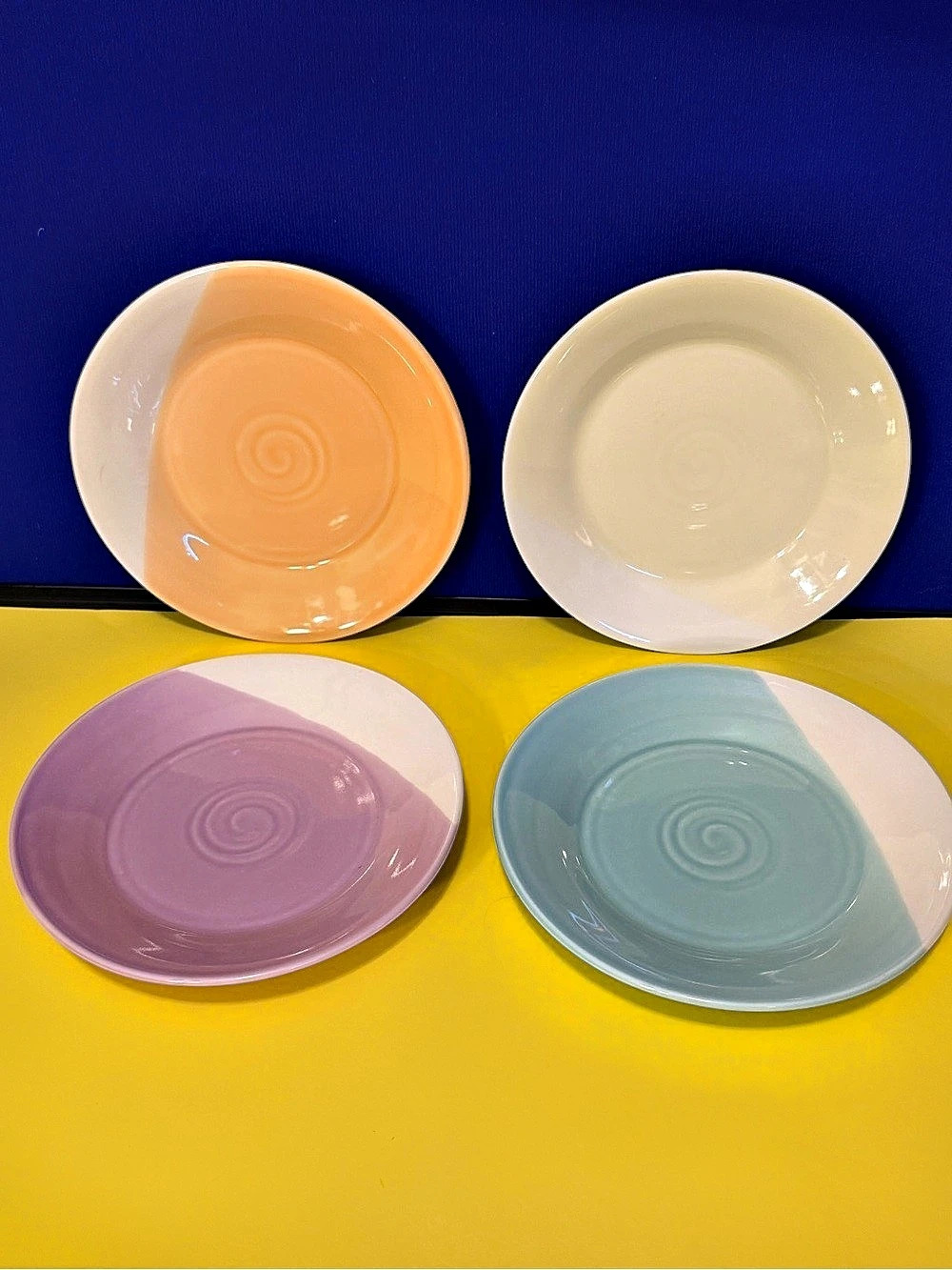 Royal Doulton 1815 TAPAS Plate Set of 4 Multicolor Like New
